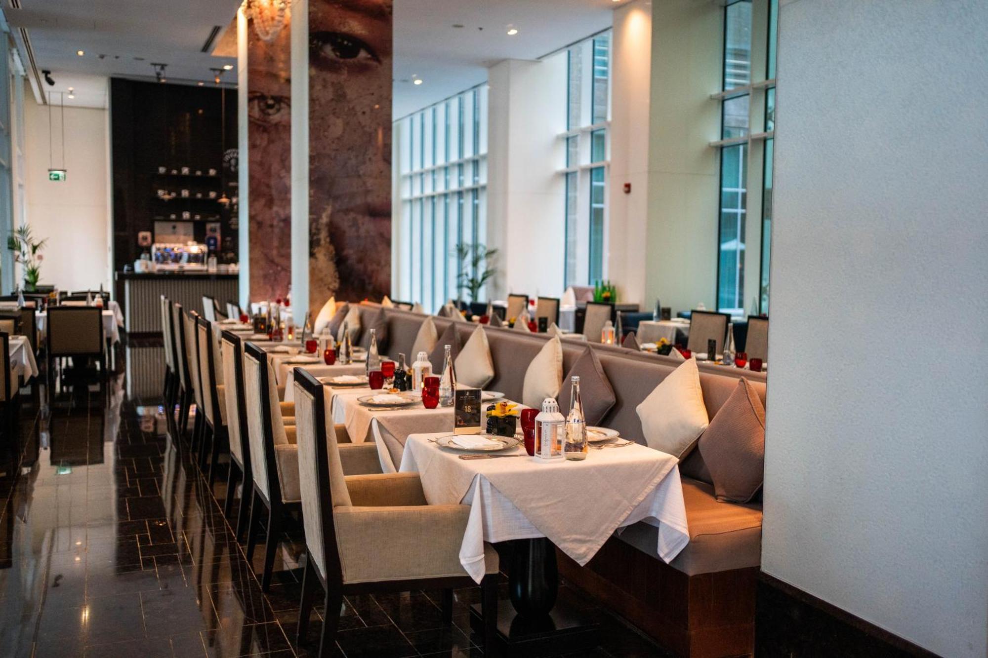 מלון Ritz Carlton Difc Downtown דובאי מראה חיצוני תמונה